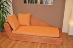 Koňaková pravá odpočinková pohovka s oranžovým polstrem