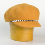 Dámská vlněná kšiltovka zdobená páskem - hořčice